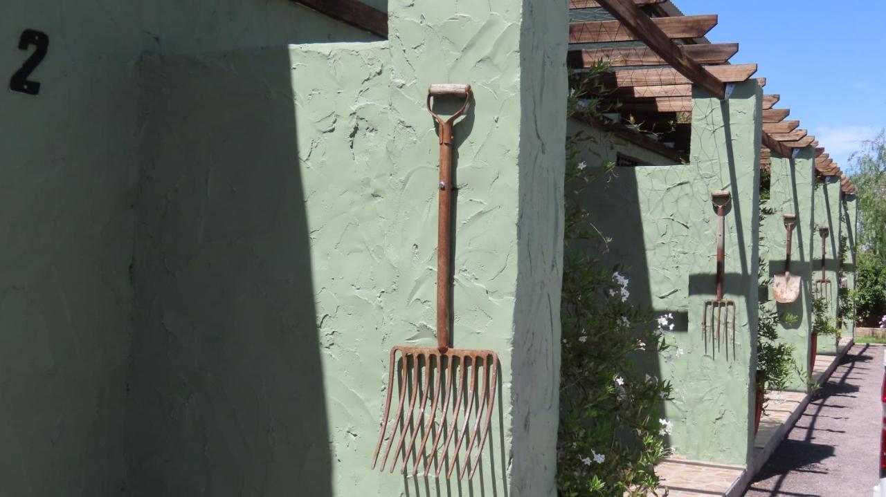 Die Windpomp Gastehuis Beaufort West Εξωτερικό φωτογραφία
