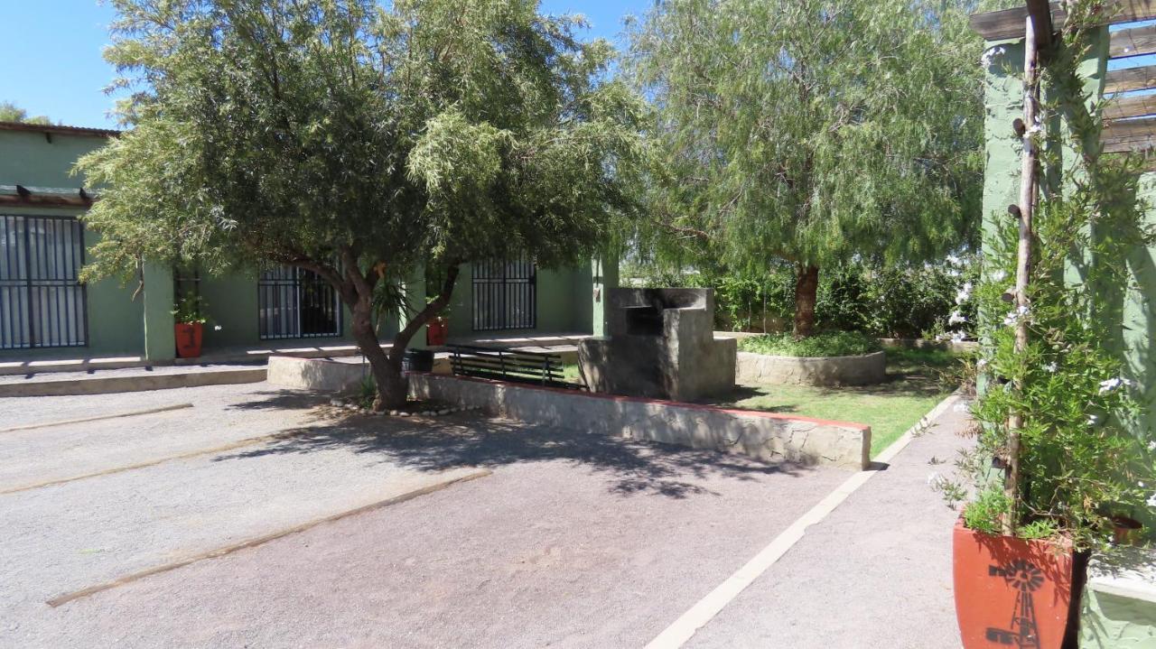 Die Windpomp Gastehuis Beaufort West Εξωτερικό φωτογραφία